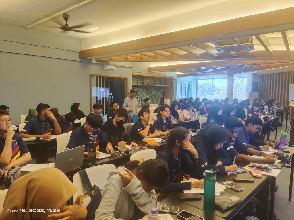 18 | TEKNIK JAWAB SOALAN SPM SMKIS8_112854