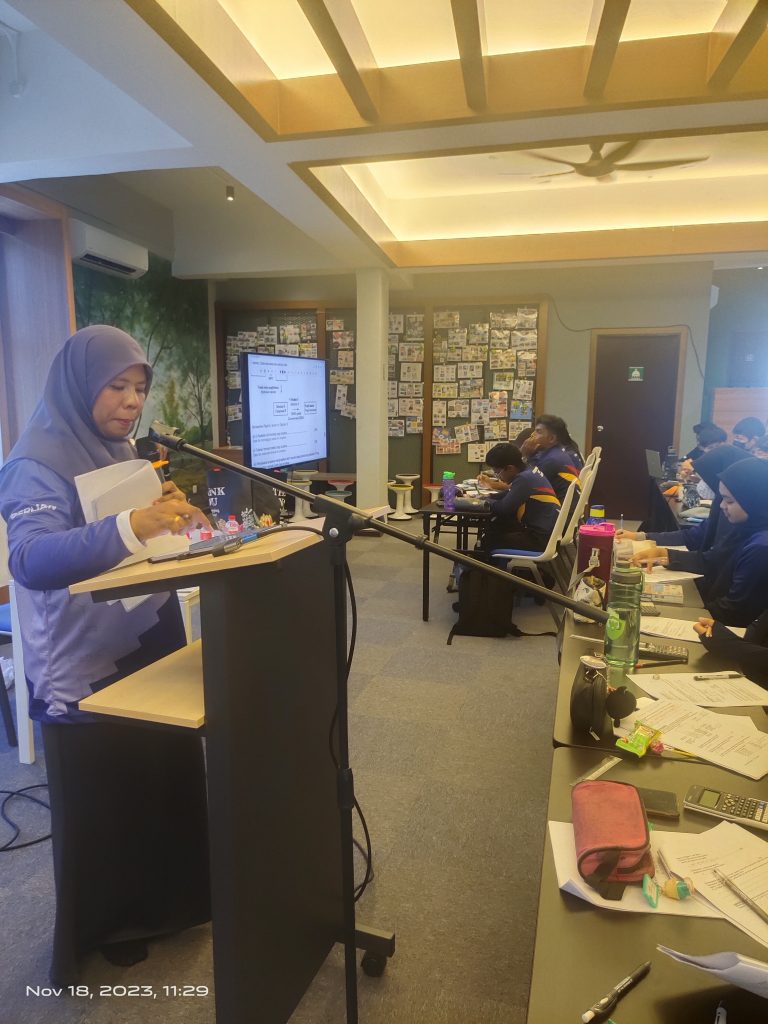 18 | TEKNIK JAWAB SOALAN SPM SMKIS8_112930