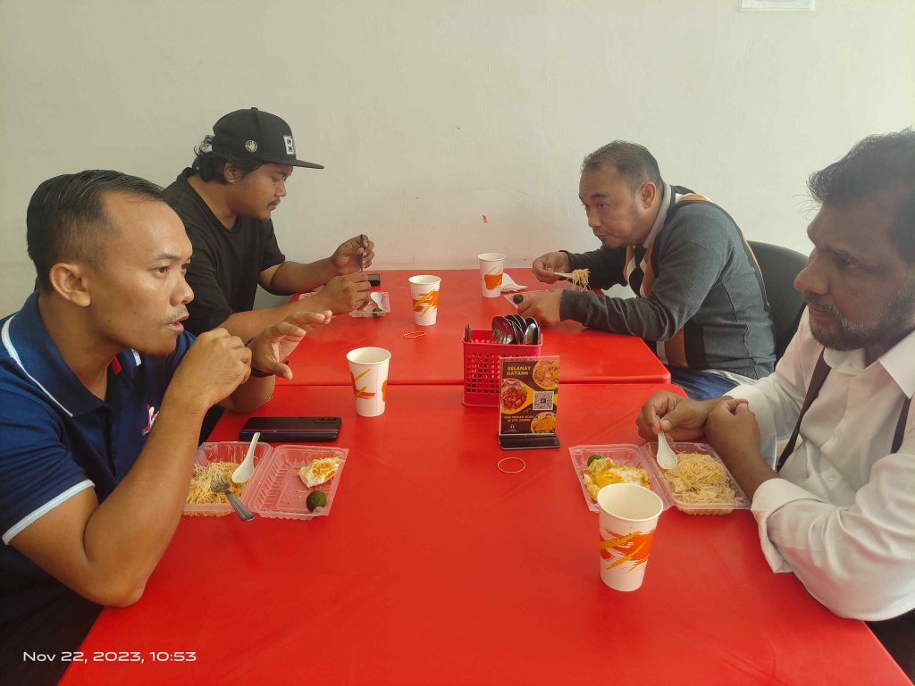 21 | AM AGORA MARDI_105310