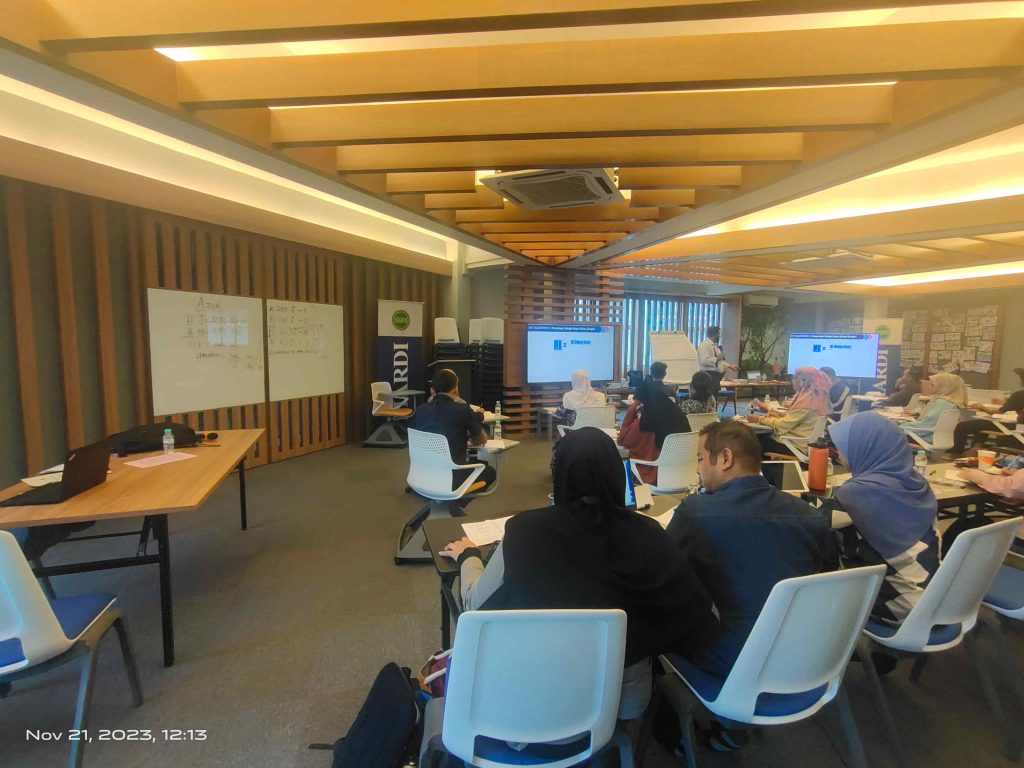 21 | AM AGORA MARDI_121305