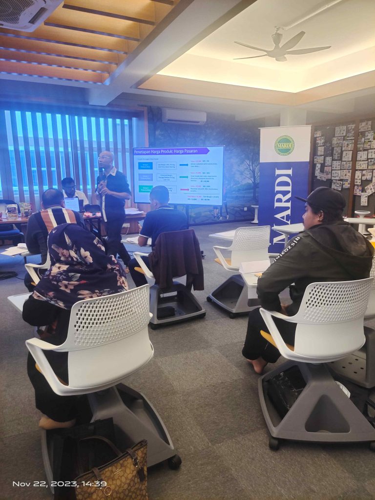 21 | AM AGORA MARDI_143951